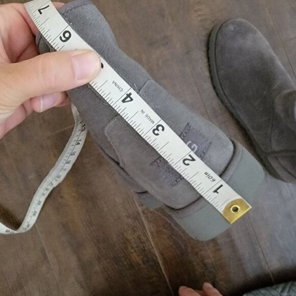 NEW UGG Cory II Classic Boots Womens 11 Cozy Fur Shearling Suede Outdoors - Picture 8 of 9